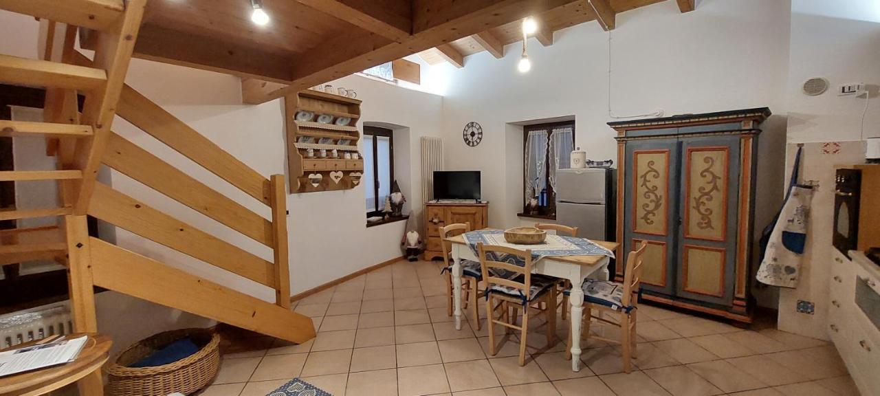 Loft Della Perpetua Di Casa Bernardi, Fuga Romantica Petfriendly Montagnaga  Dış mekan fotoğraf